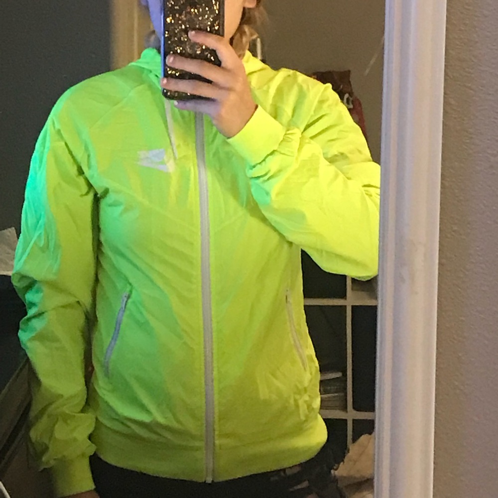 Nike wind breaker
